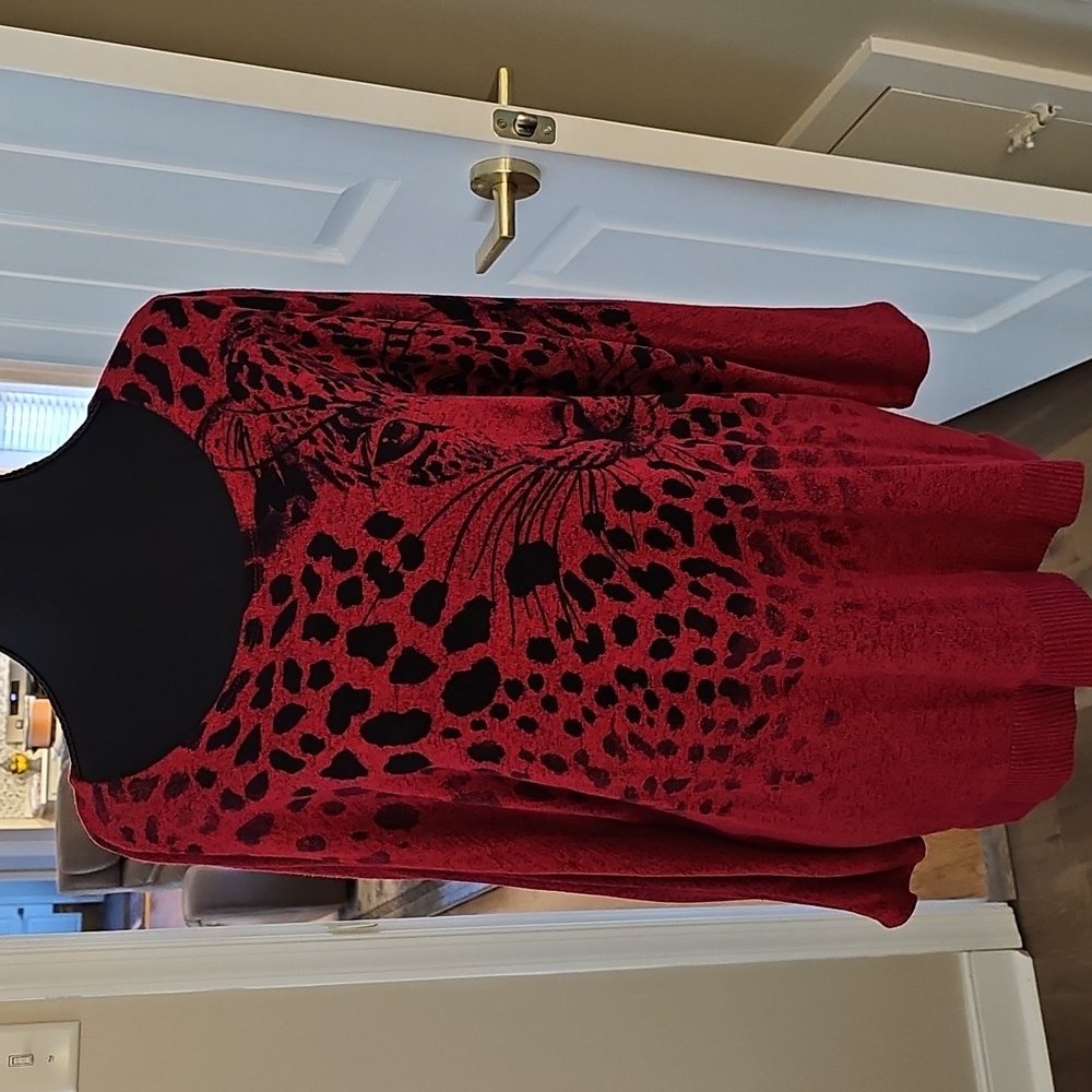 Sweater - Picture 2 of 16